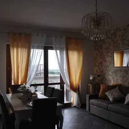 Giramondo Gold Airport Apartment *